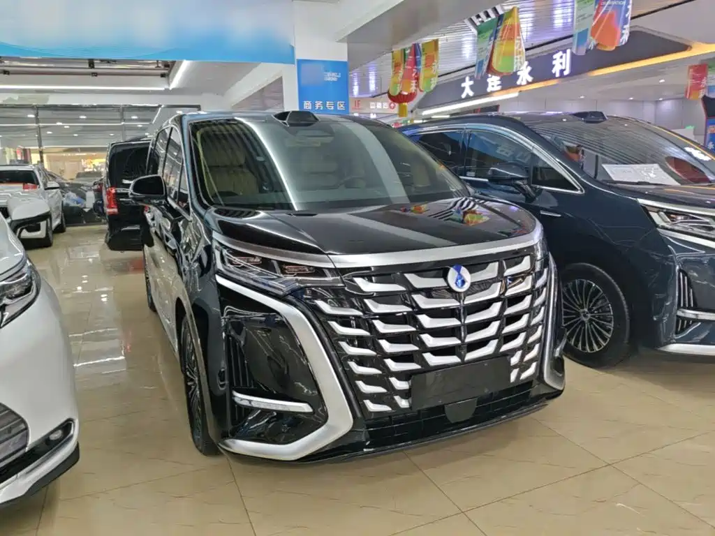 Denza D9 DM-i Smart Drive 1020 4 WD Honored