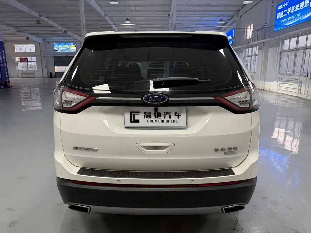 Edge EcoBoost 245 2 WD Elite Sharp 5-seat CN-V