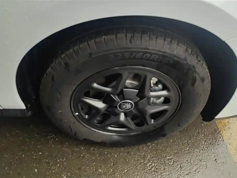 Qin PLUS DM-i Smart Drive 128 KM Progressive