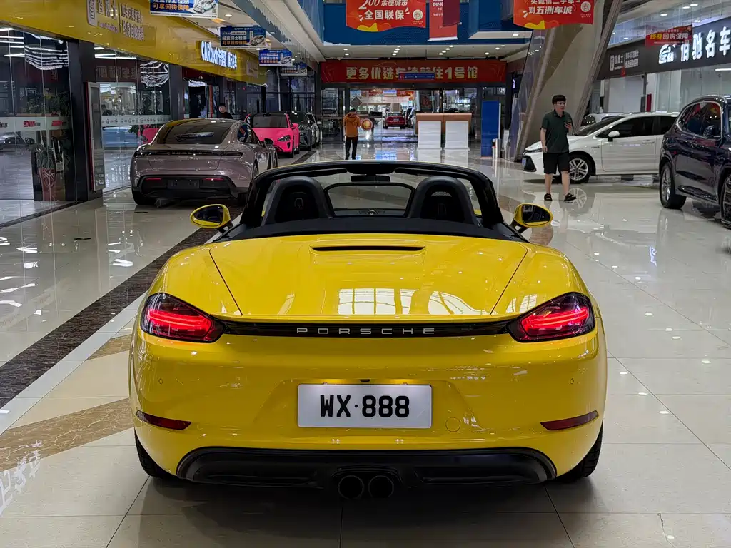 Porsche 718 Boxster 2.0 T