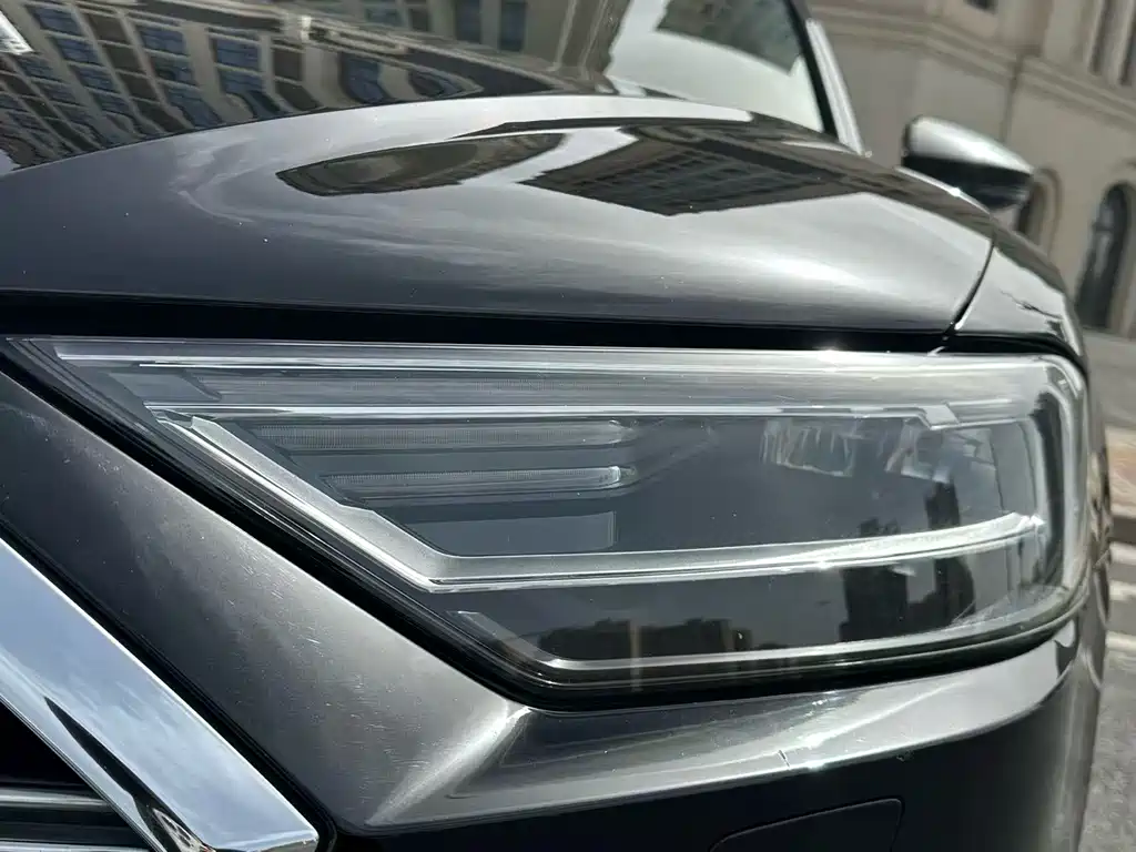 Audi A8 A8 L 50 TFSI quattro Comfort Collector