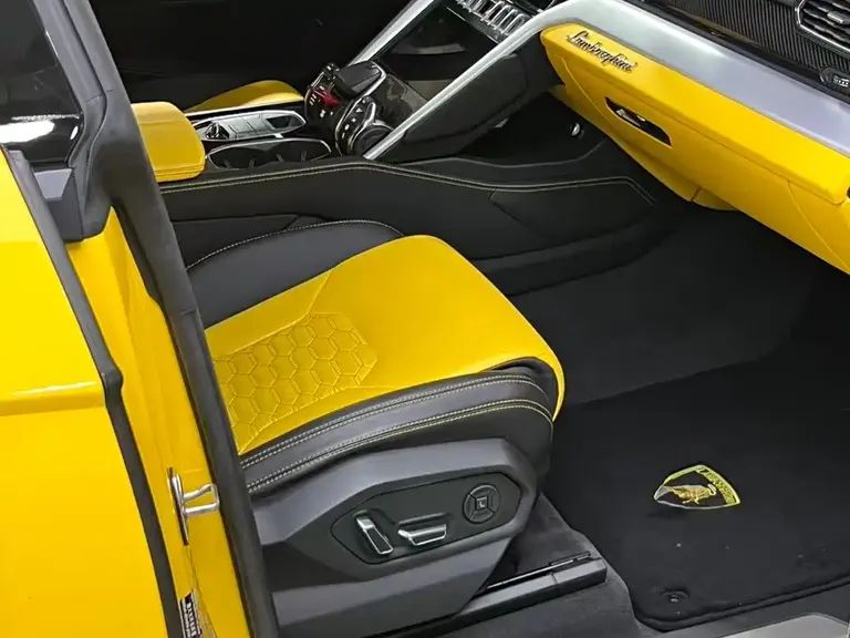 Lamborghini Urus 4.0 T V8
