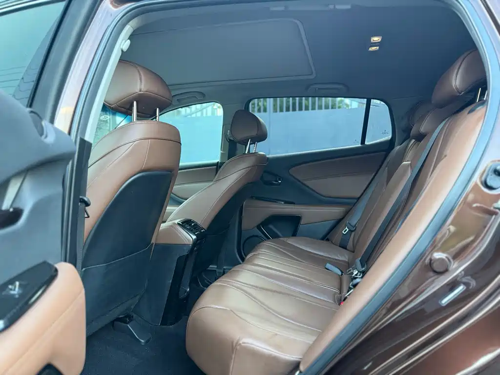 Acura CDX 1.5 T 4 WD Premium Dazzle Style