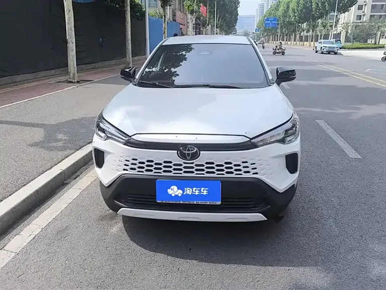 Toyota Corolla Cross 卡罗拉锐放 2026款 2.0 L 智能电混双擎 先锋版