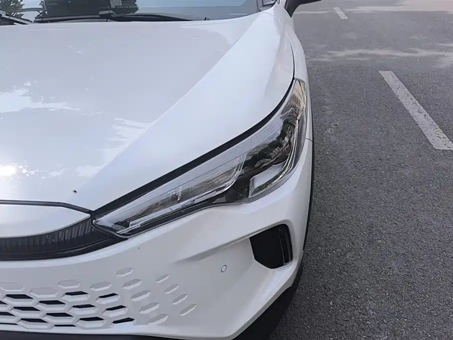 Corolla Cross 卡罗拉锐放 2026款 2.0 L 智能电混双擎 先锋版