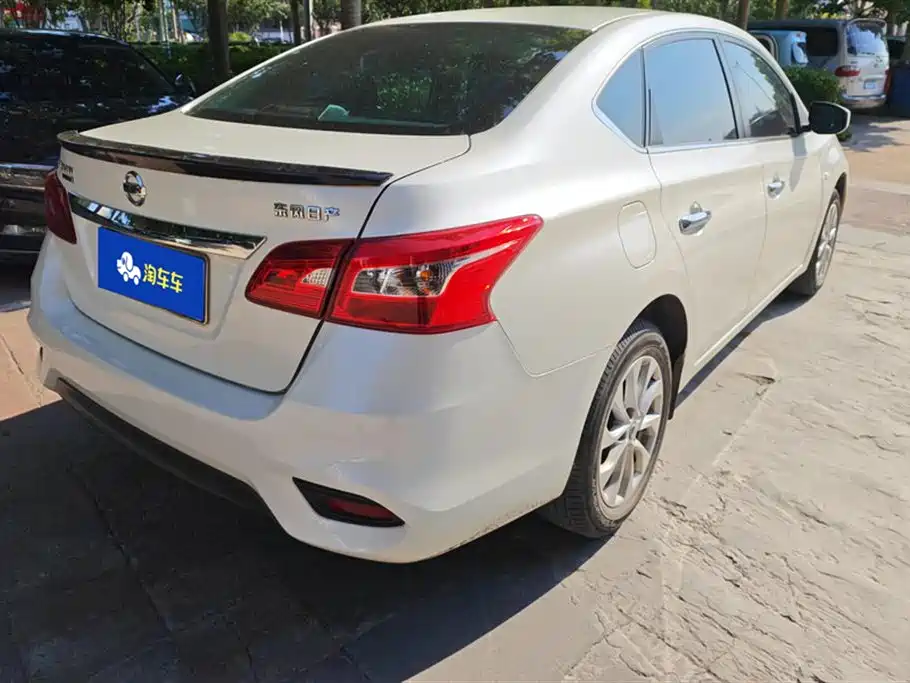 Sylphy Facelift III Classic 1.6 XE CVT Comfort