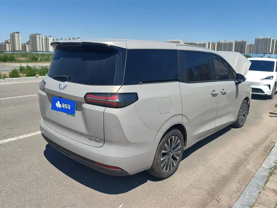 Xingguang 730 NEV 星光730新能源 2025款 插混 125 km 豪华型