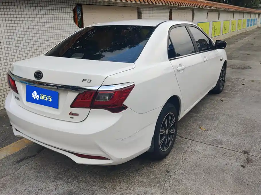 BYD F3 比亚迪F3 2016款 1.5 L 自动尊贵型