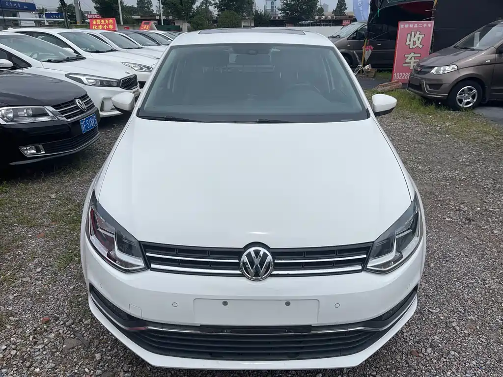 Polo 1.6 L Auto Luxury
