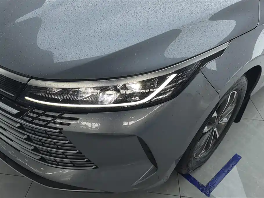 Destroyer 05 Glory DM-i 55 KM Luxury