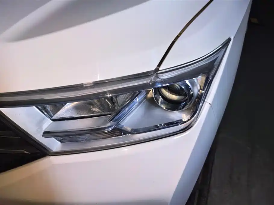 Wuling Hongguang Facelift 1.5 L S Comfort Electric Assist LAR