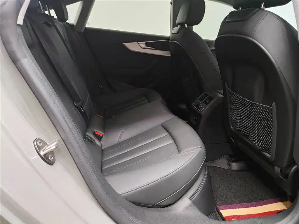 Audi A5 (Import) Sportback 40 TFSI Fashion Dynamic