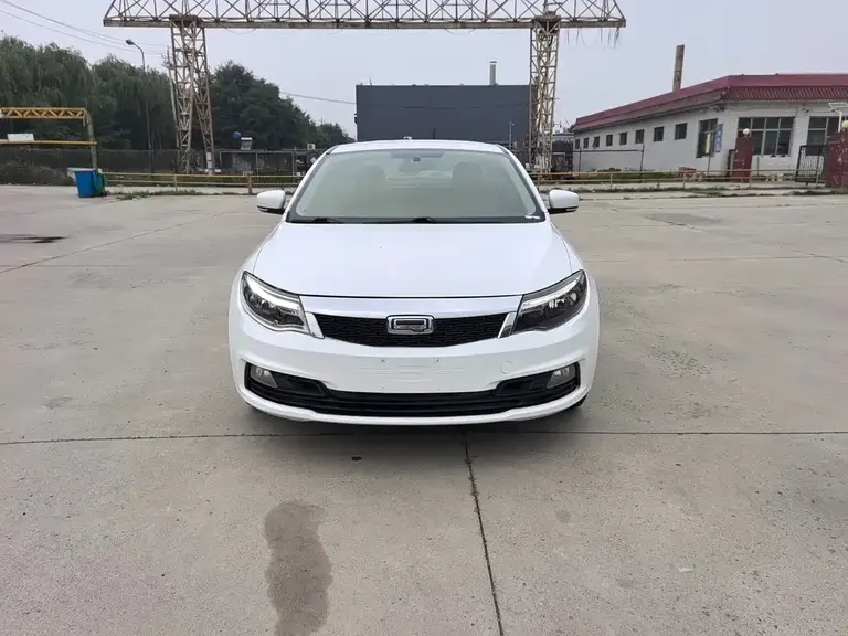 Qoros 3 Sedan 1.6 L Auto Leading