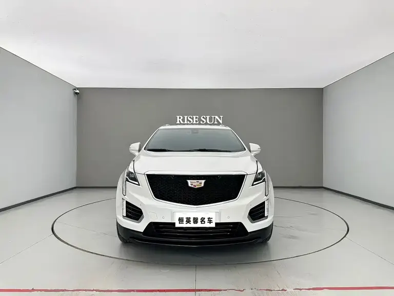 Cadillac XT5 2.0 T 4 WD Luxury (Hummingbird)