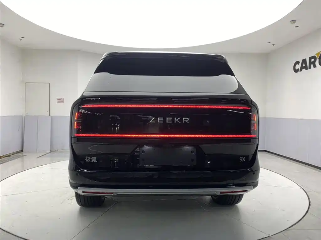 Zeekr 9 X Hyper 70 kWh