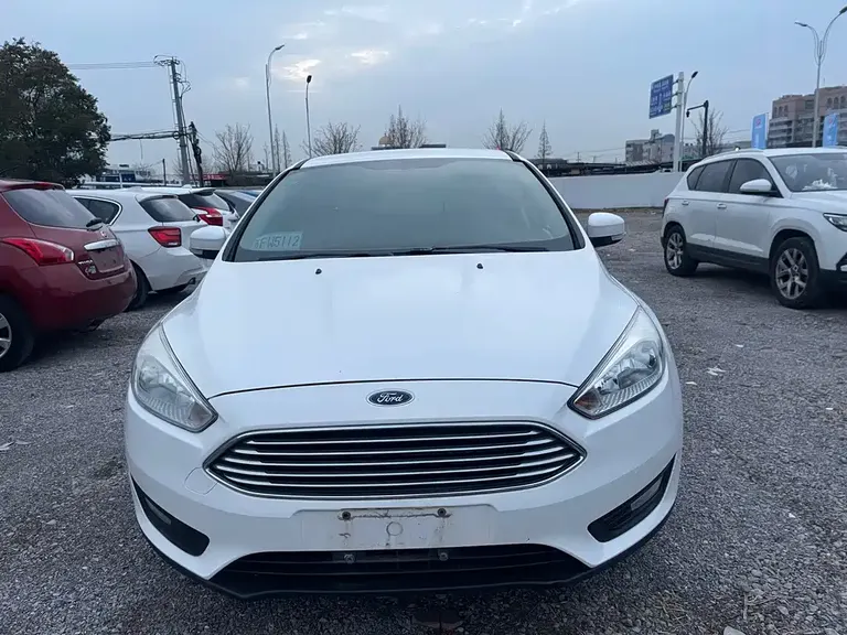 Ford Focus Sedan 1.6 L Auto Comfort