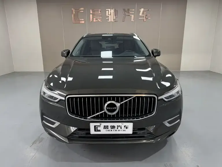 Volvo XC60 T5 4 WD Smart Ease Luxury