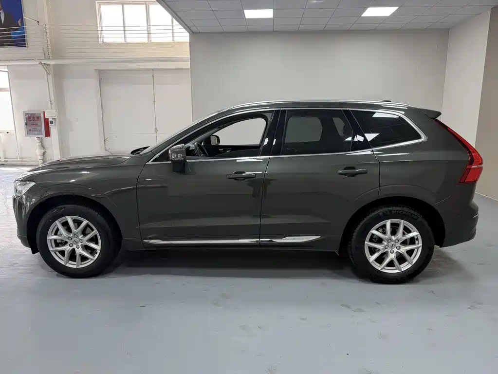 Volvo XC60 T5 4 WD Smart Ease Luxury