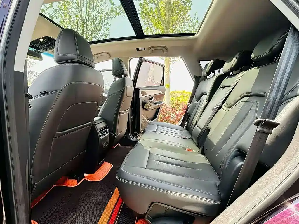 Jetour X90 PLUS 1.6 TD DCT Villa 7-seat