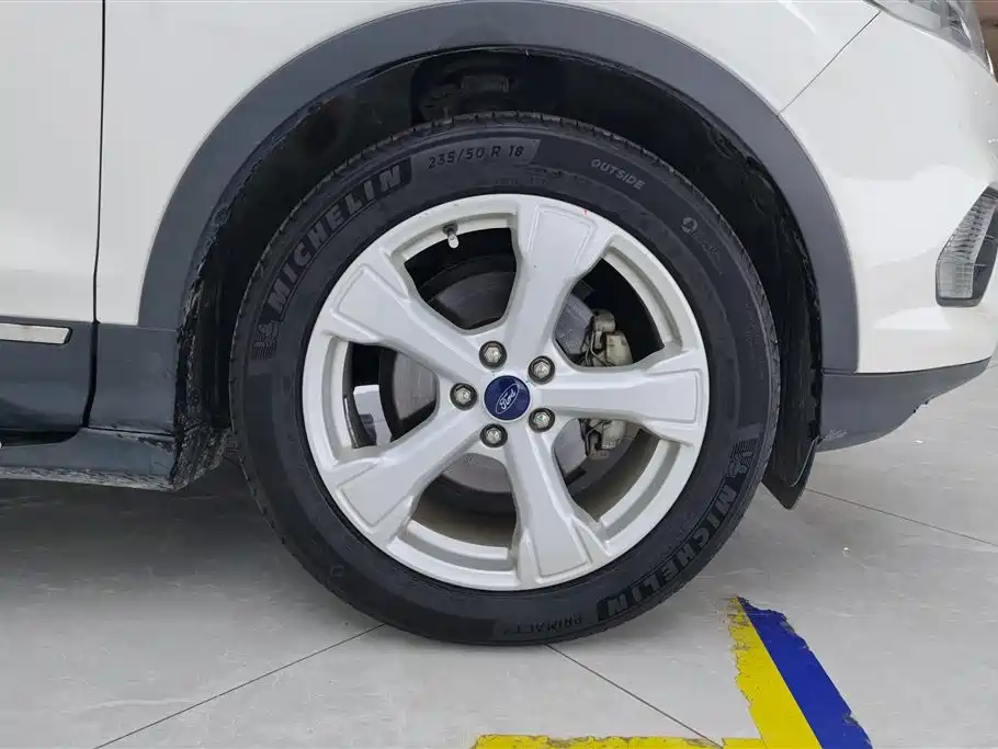 Kuga EcoBoost 180 2 WD