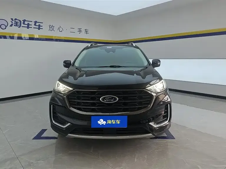 Ford Edge PLUS EcoBoost 245 2 WD Grand Sharp 7-seat