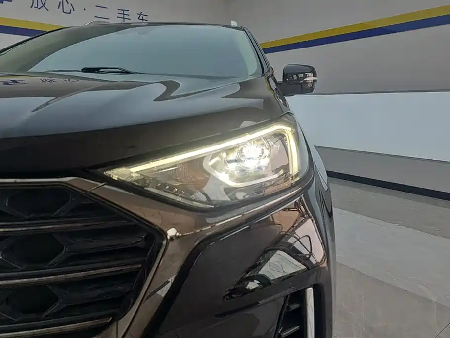 Edge PLUS EcoBoost 245 2 WD Grand Sharp 7-seat