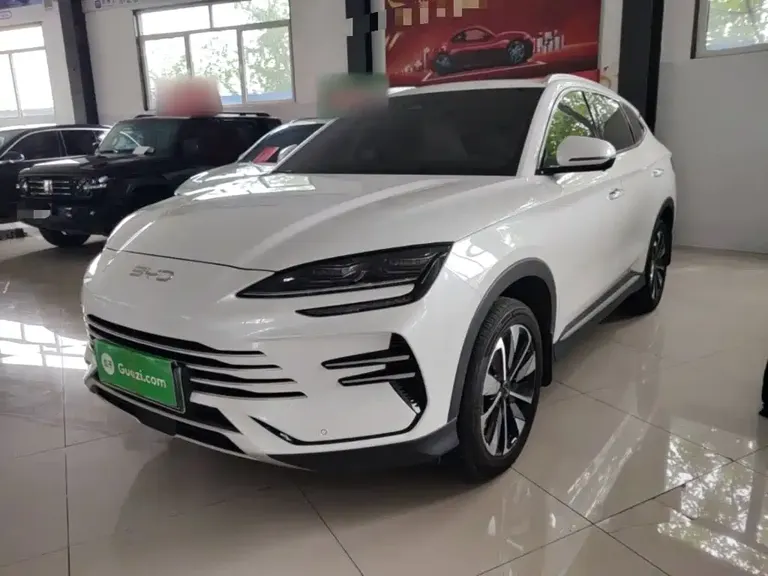 BYD Song PLUS NEV DM-i 112 KM Honored
