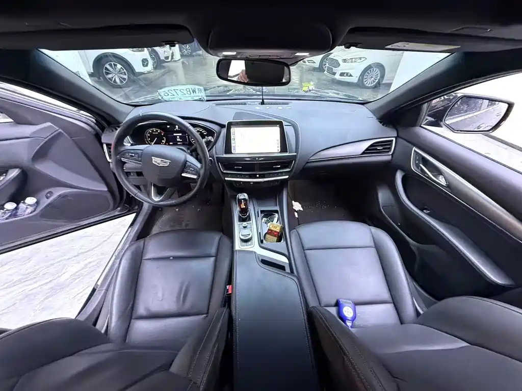 Cadillac CT5 28 T Luxury