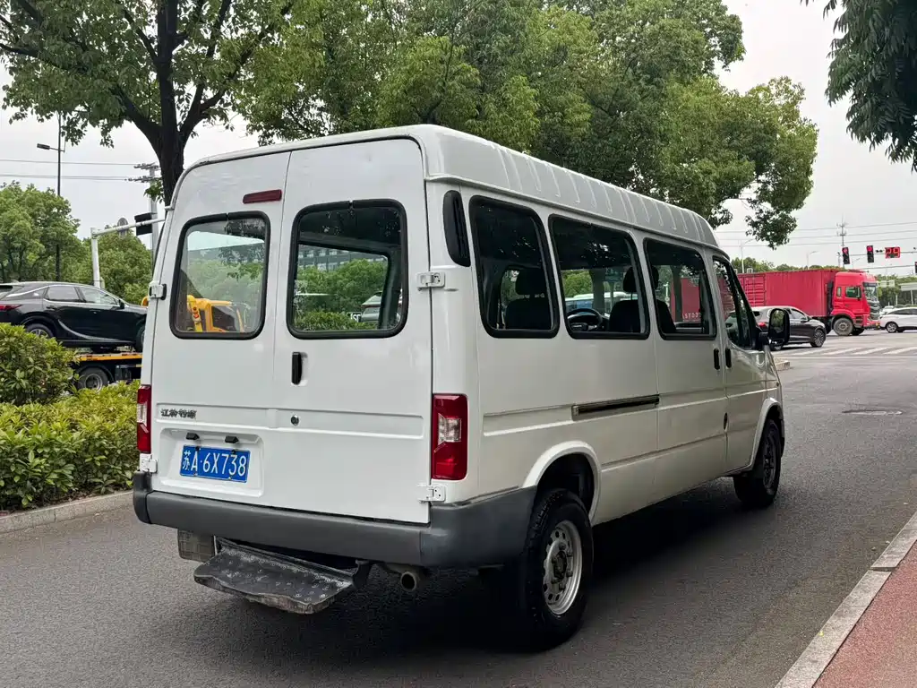 Transit Custom 2.8 T Space King Taurus LWB Mid High Roof Rear Single Tire - Step 6-seat Diesel CN-VI JX493