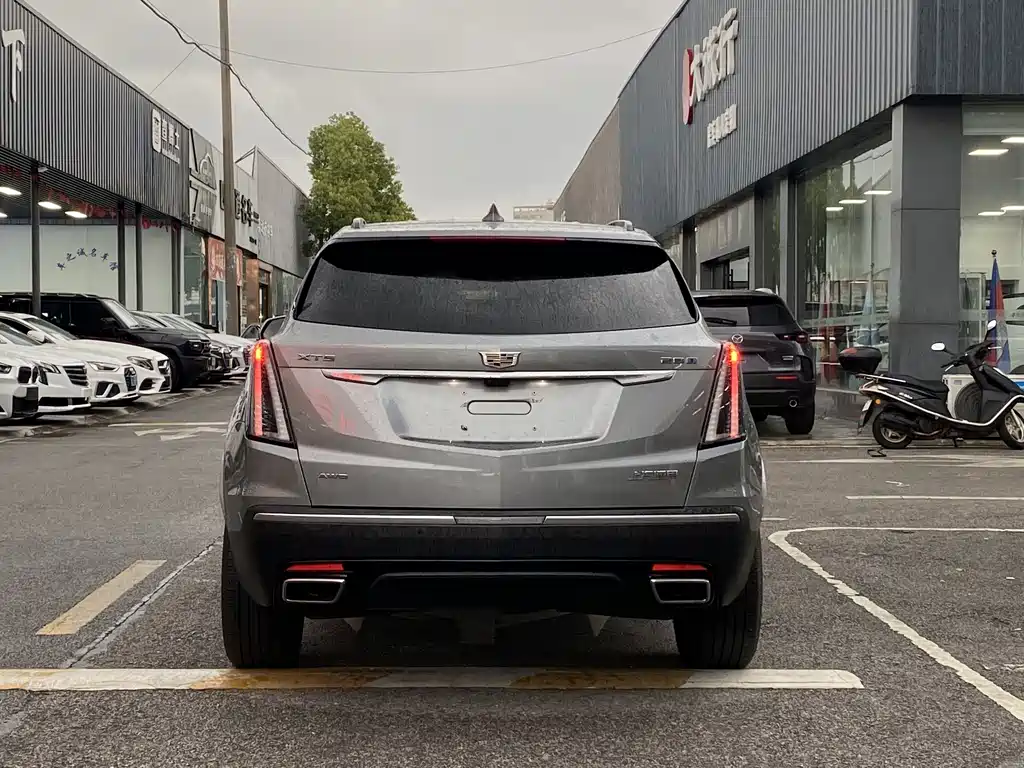 Cadillac XT5 2.0 T 4 WD Platinum
