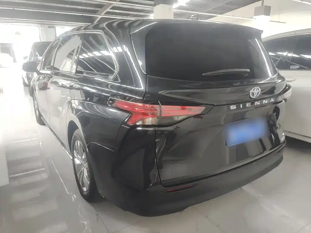 Sienna 2.5 L Hybrid Comfort