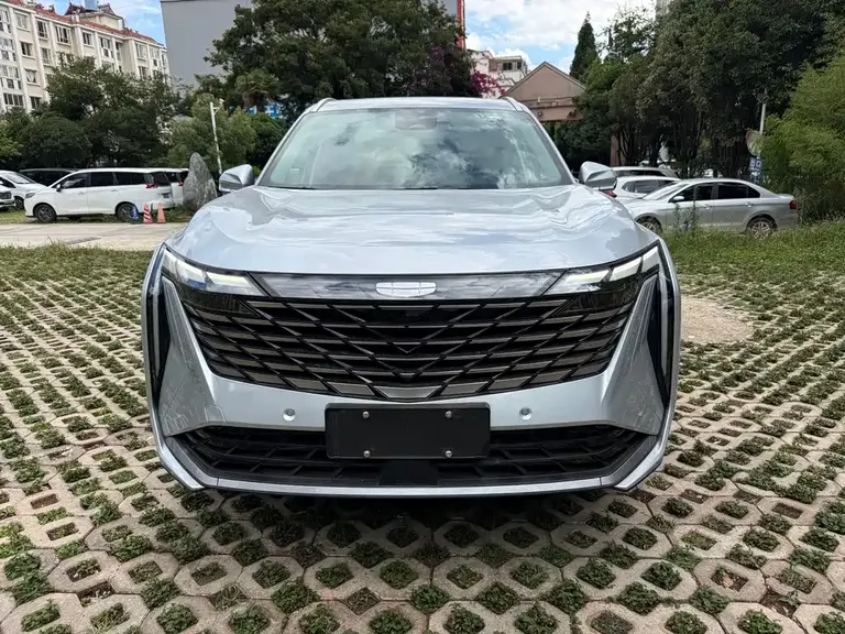 Geely Boyue L 1.5 TD DCT Distinguished