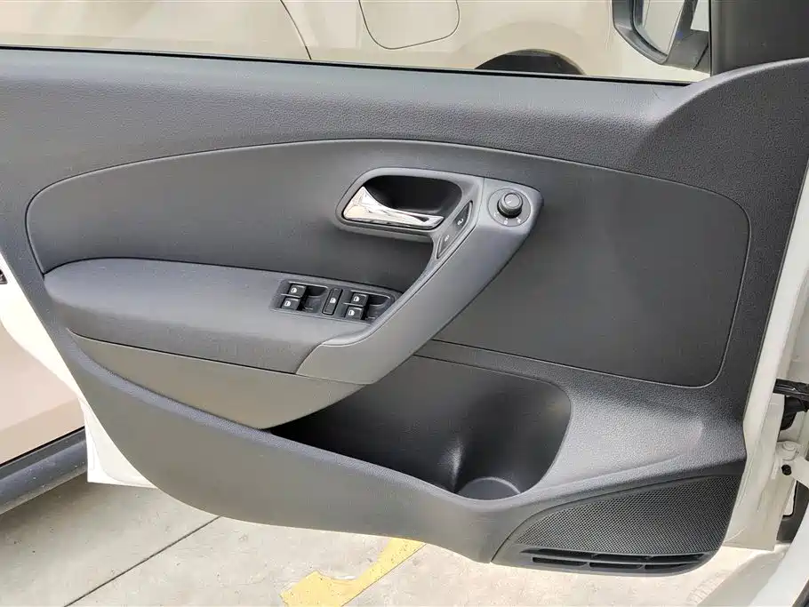 Polo 1.6 L Auto Comfort