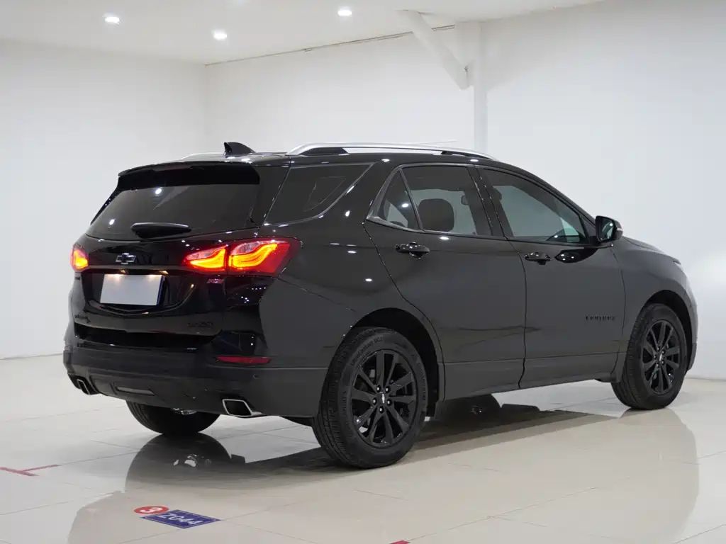 Equinox 探界者 2018款 Redline 550 T 自动四驱捍界版RS