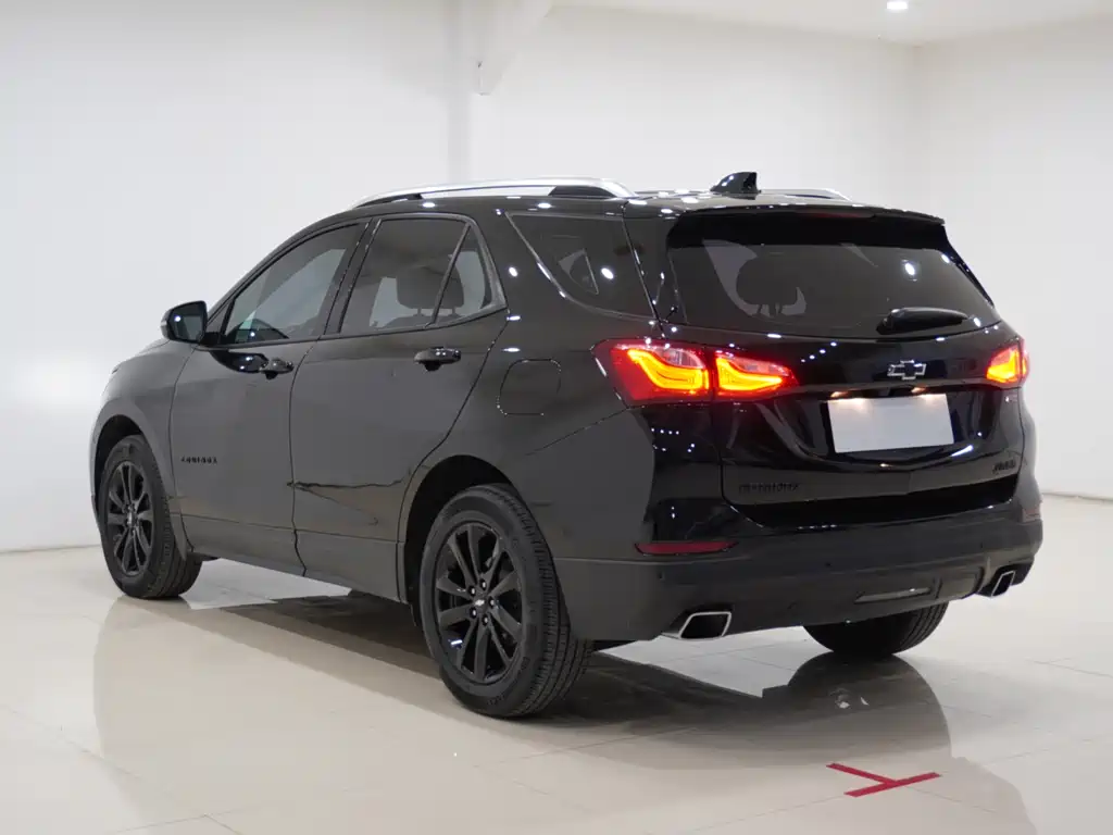 Equinox 探界者 2018款 Redline 550 T 自动四驱捍界版RS