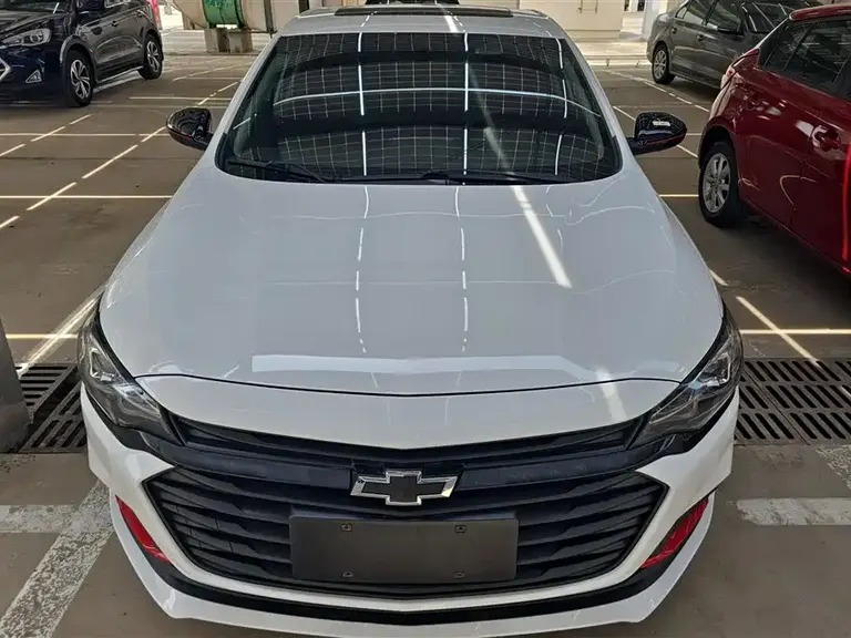 Chevrolet Monza Mild Hybrid Redline 320 T DCT Brisk