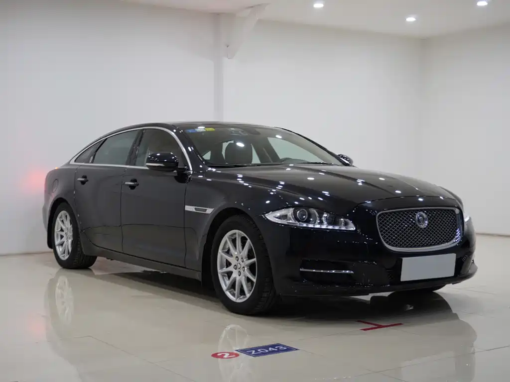 Jaguar XJ XJL 3.0 Panoramic Business