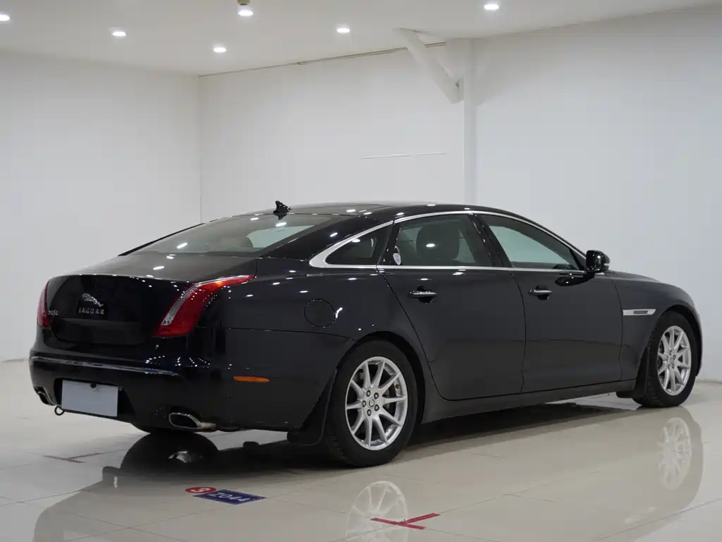 Jaguar XJ XJL 3.0 Panoramic Business