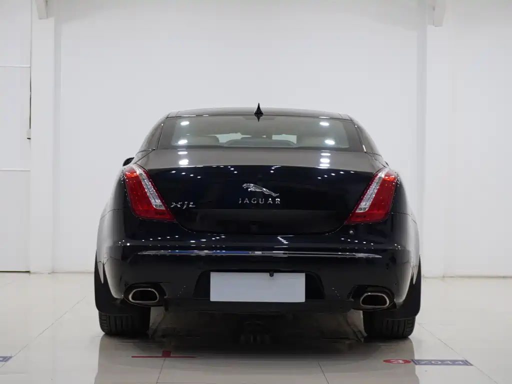 Jaguar XJ XJL 3.0 Panoramic Business