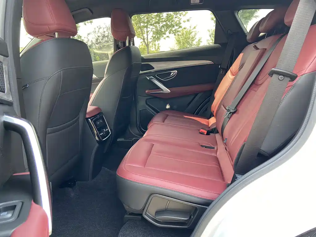 Jetour X70 PRO 1.5 T DCT Comfort Enjoyment 7-seat