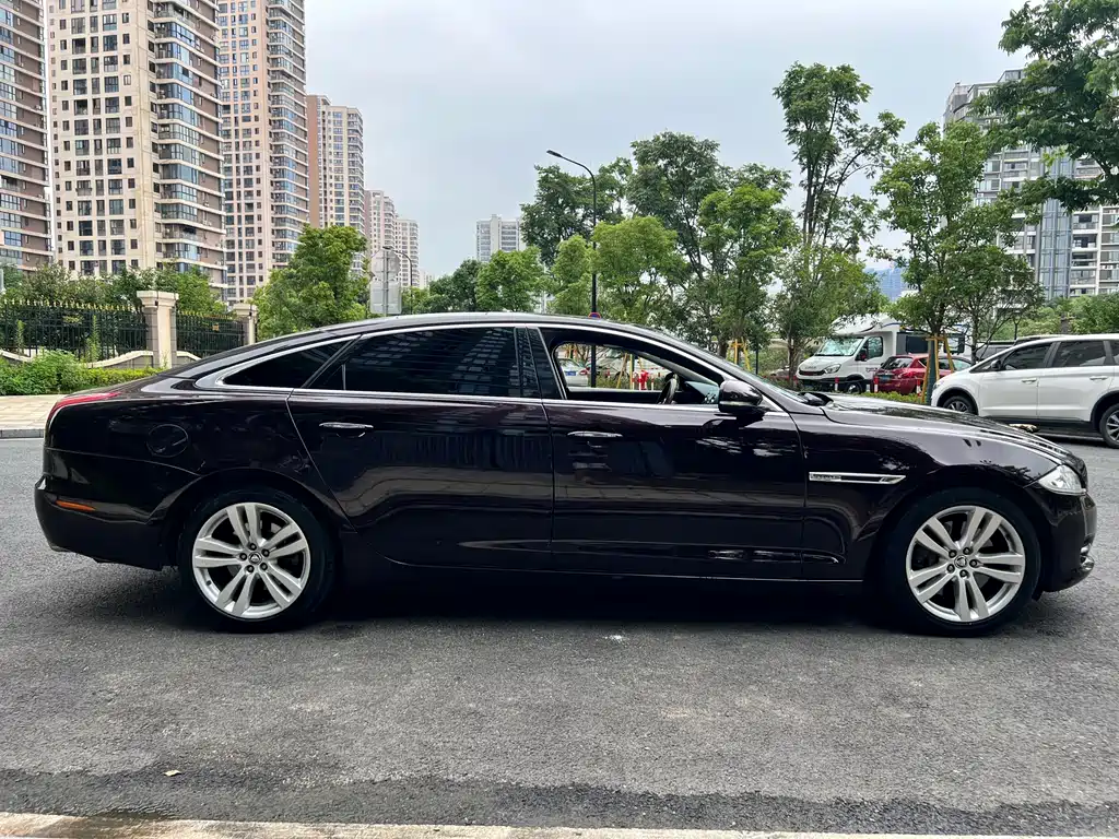 Jaguar XJ XJL 3.0 Panoramic Business