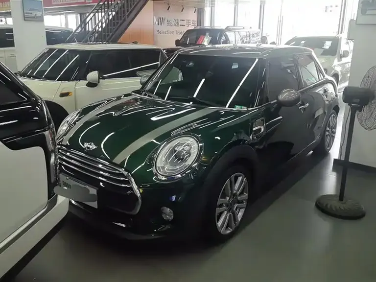 MINI 1.5 T COOPER Ice Blue Limited 5-door