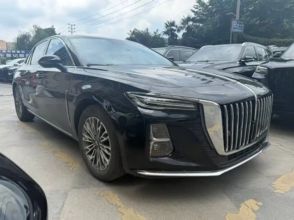 Hongqi H5 1.5 T DCT Connected Flagship Charm
