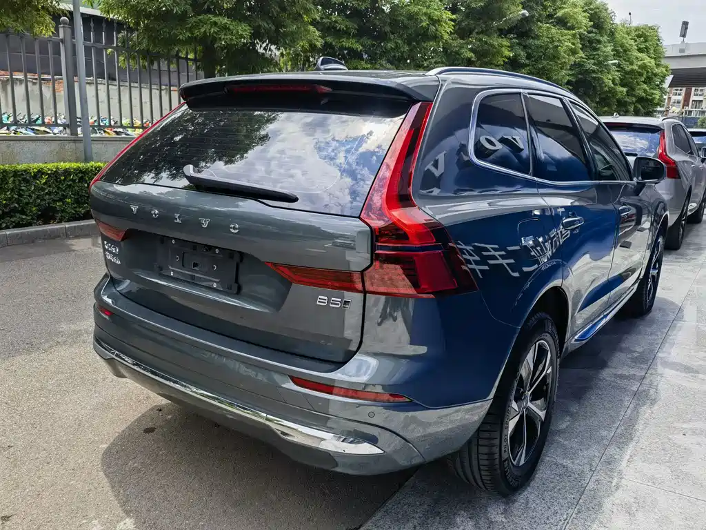 Volvo XC60 B5 4 WD Smart Ease Luxury