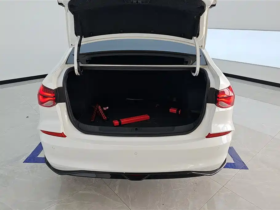 Monza 1.5 L DCT Joy