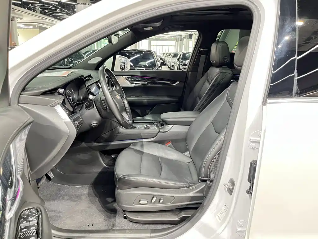 Cadillac XT6 2.0 T 6-seat 4 WD Luxury