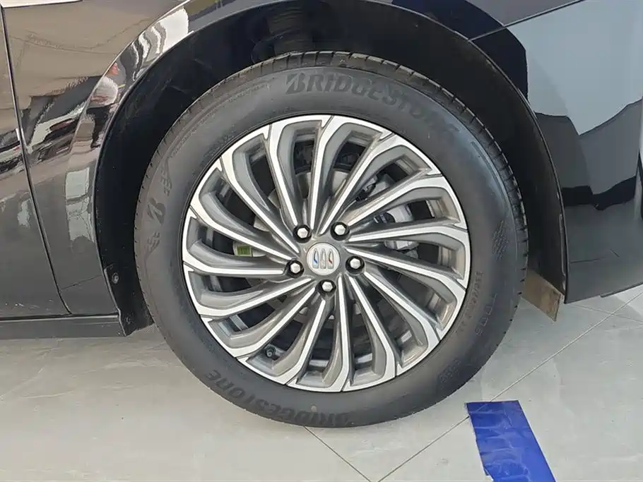 LaCrosse 28 T Premium
