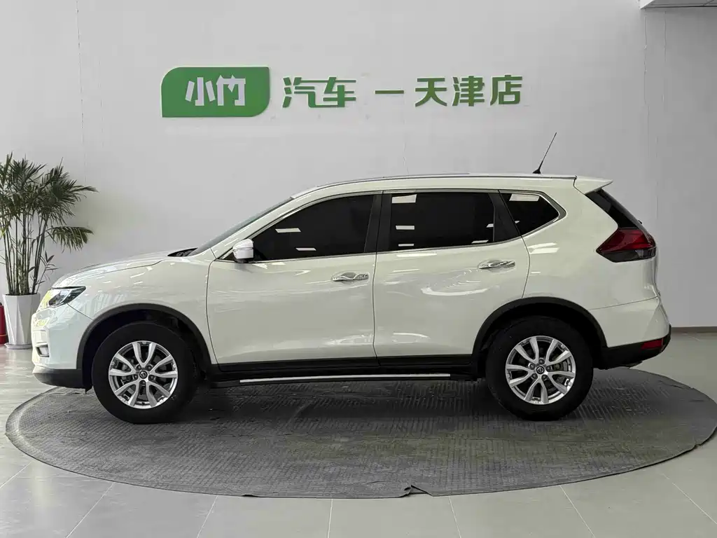 X-Trail 2.0 L 2 WD Connected Comfort Enjoyment
