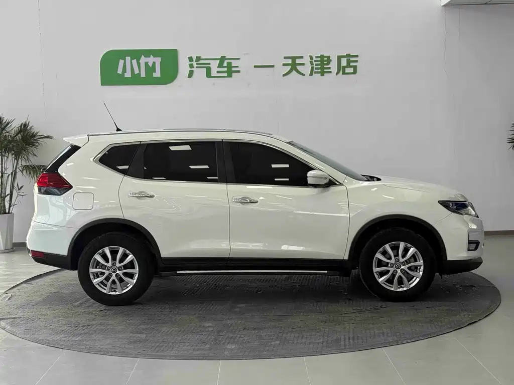 X-Trail 2.0 L 2 WD Connected Comfort Enjoyment