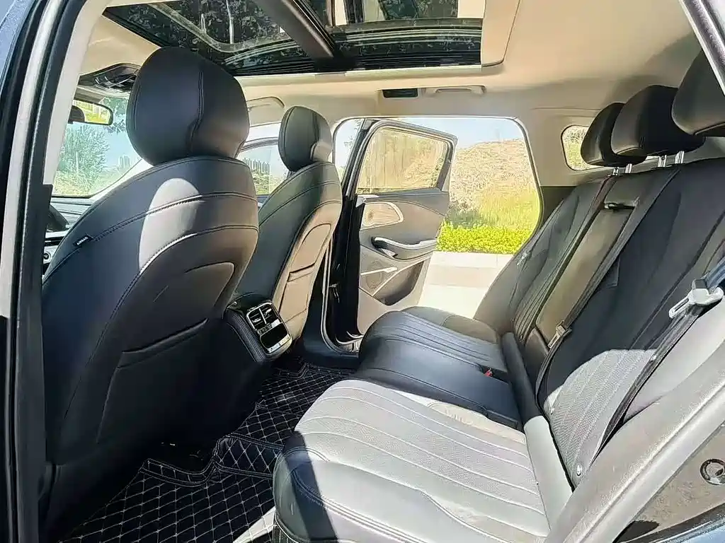Exeed Lingyun 星途凌云 2024款 300 T 两驱王者版